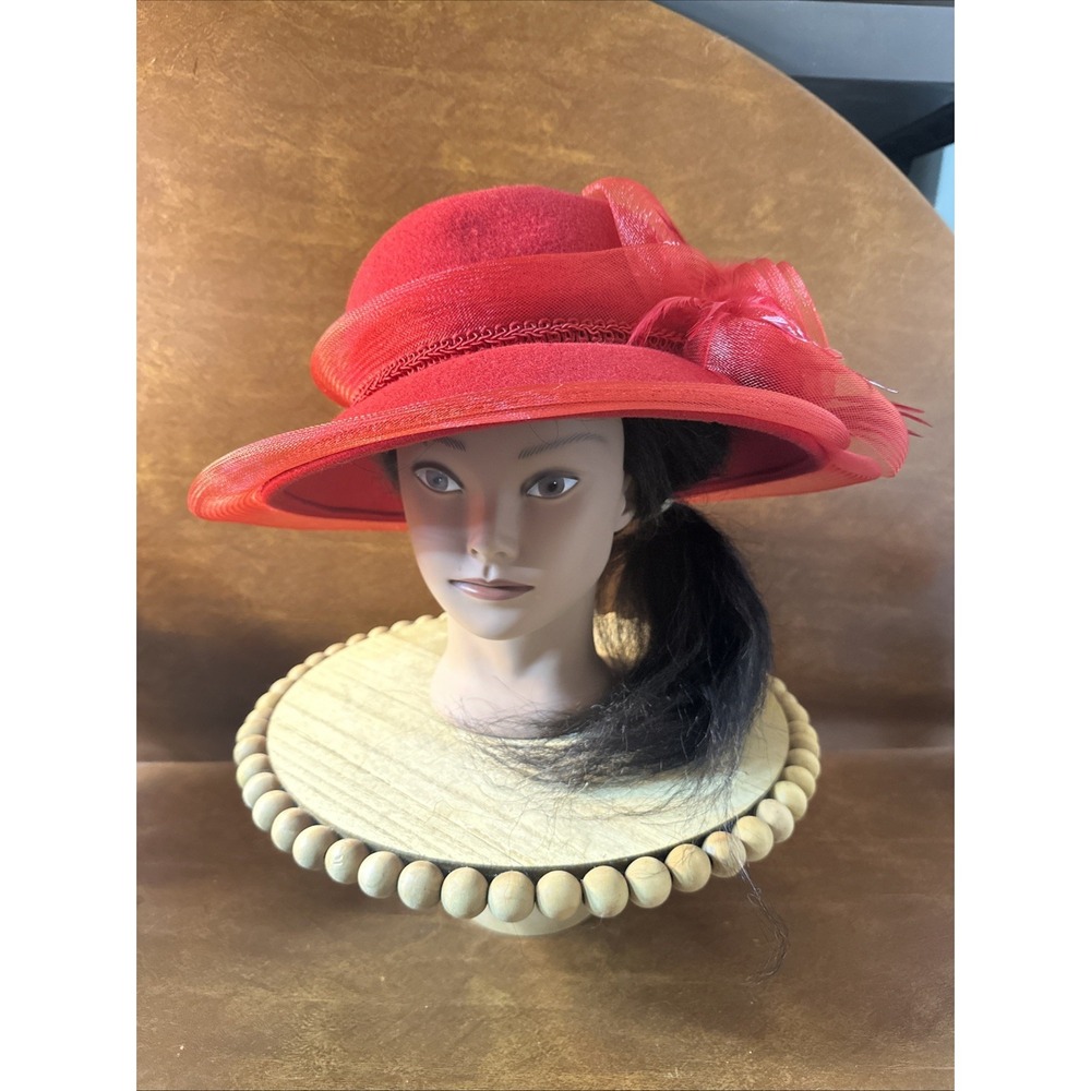 LADIES RED WOOL CHURCH HAT